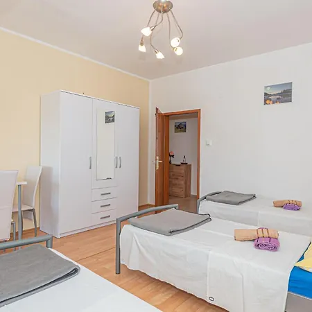 In With Wifi Semesterbostad *