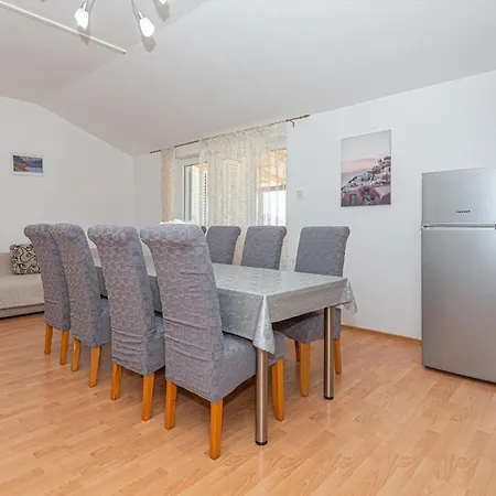 Tatil Evi In With Wifi Konjevrate