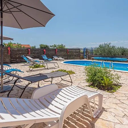 Holiday home In With Wifi *